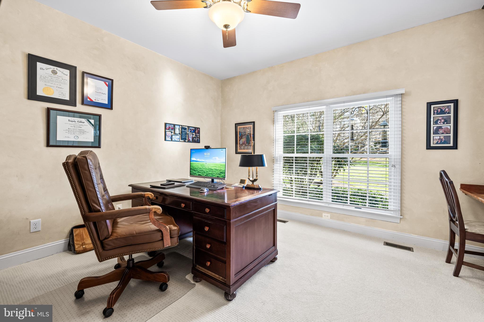 HILLSYDE HUNT - Residential