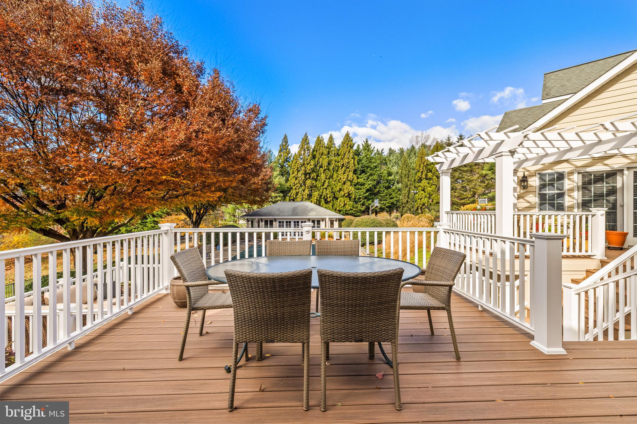 HILLSYDE HUNT - Residential