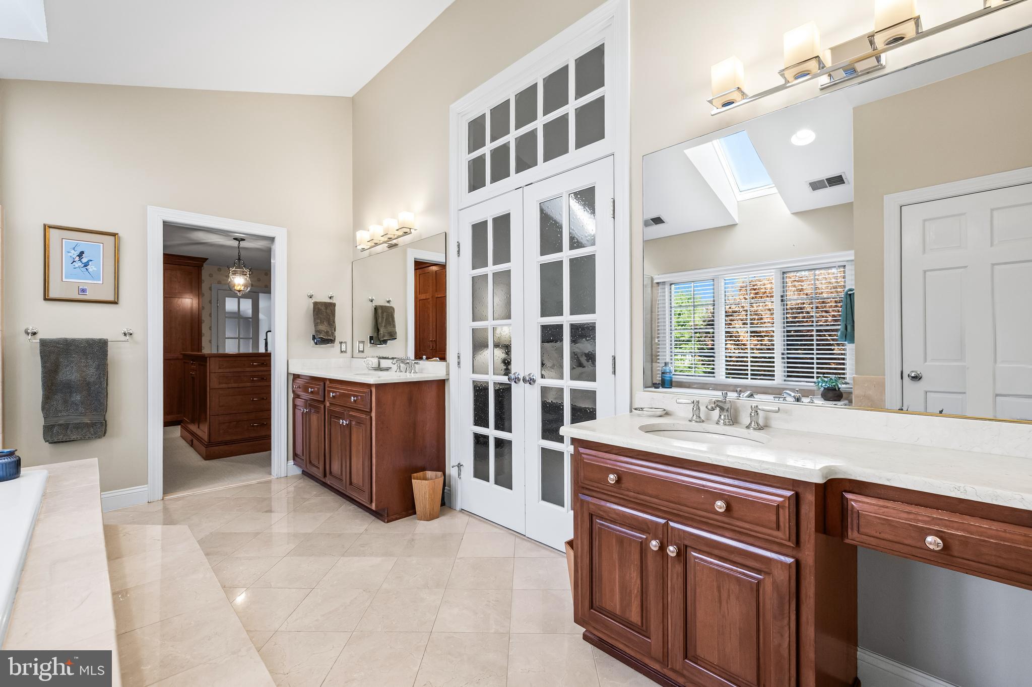 HILLSYDE HUNT - Residential