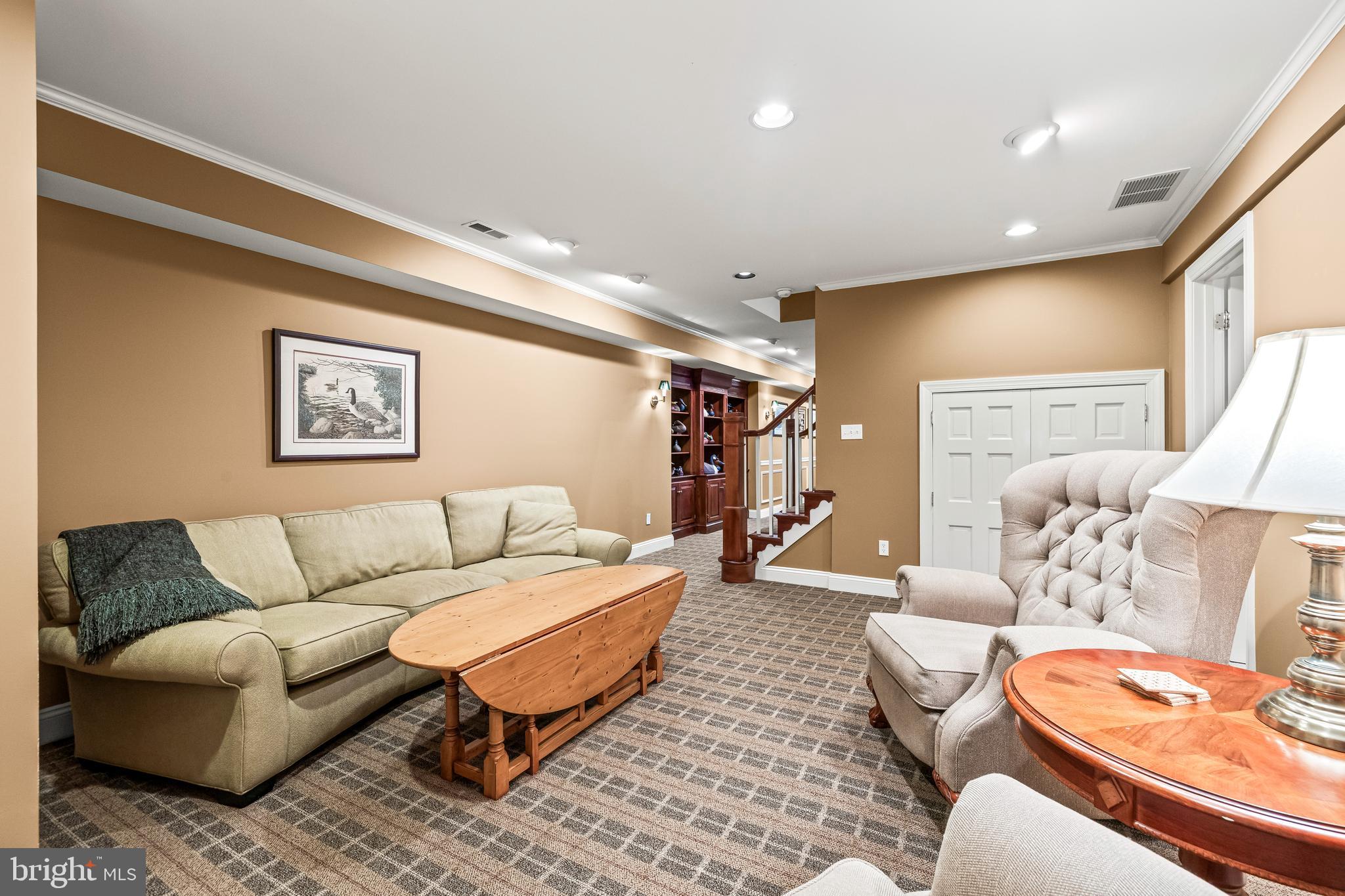 HILLSYDE HUNT - Residential