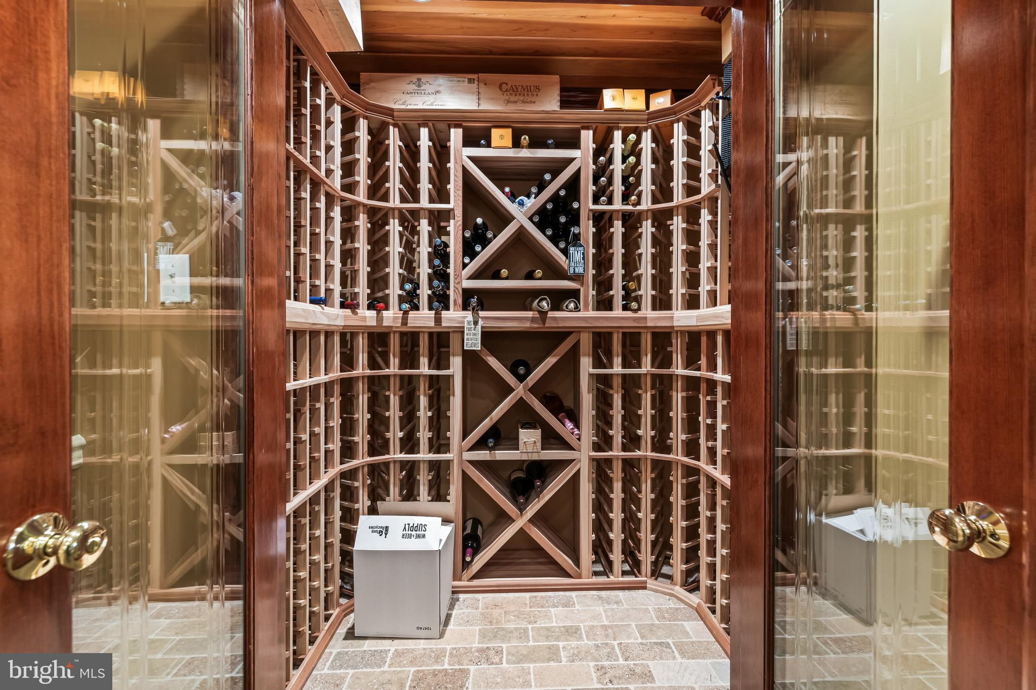 HILLSYDE HUNT - Residential