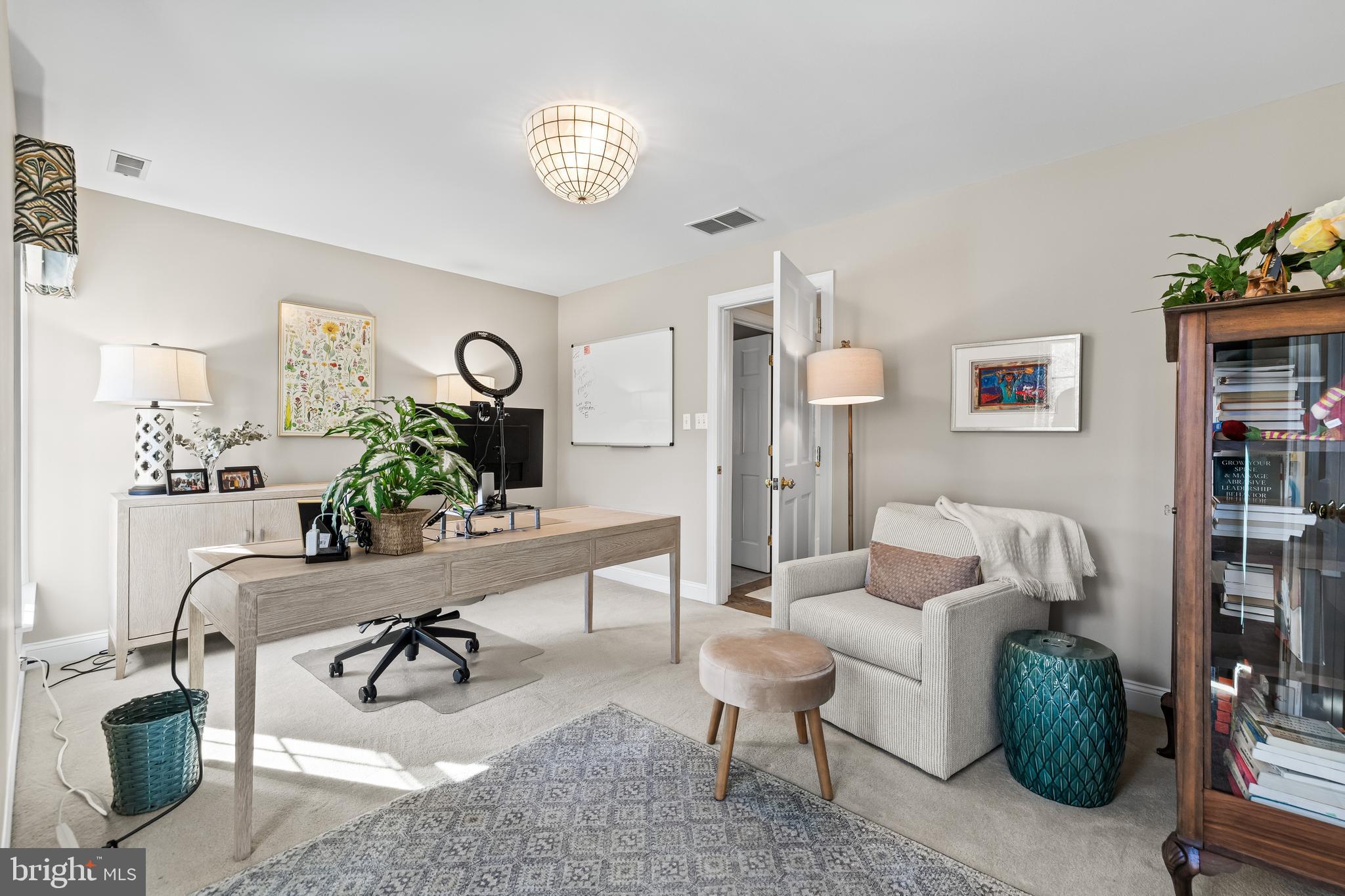 HILLSYDE HUNT - Residential