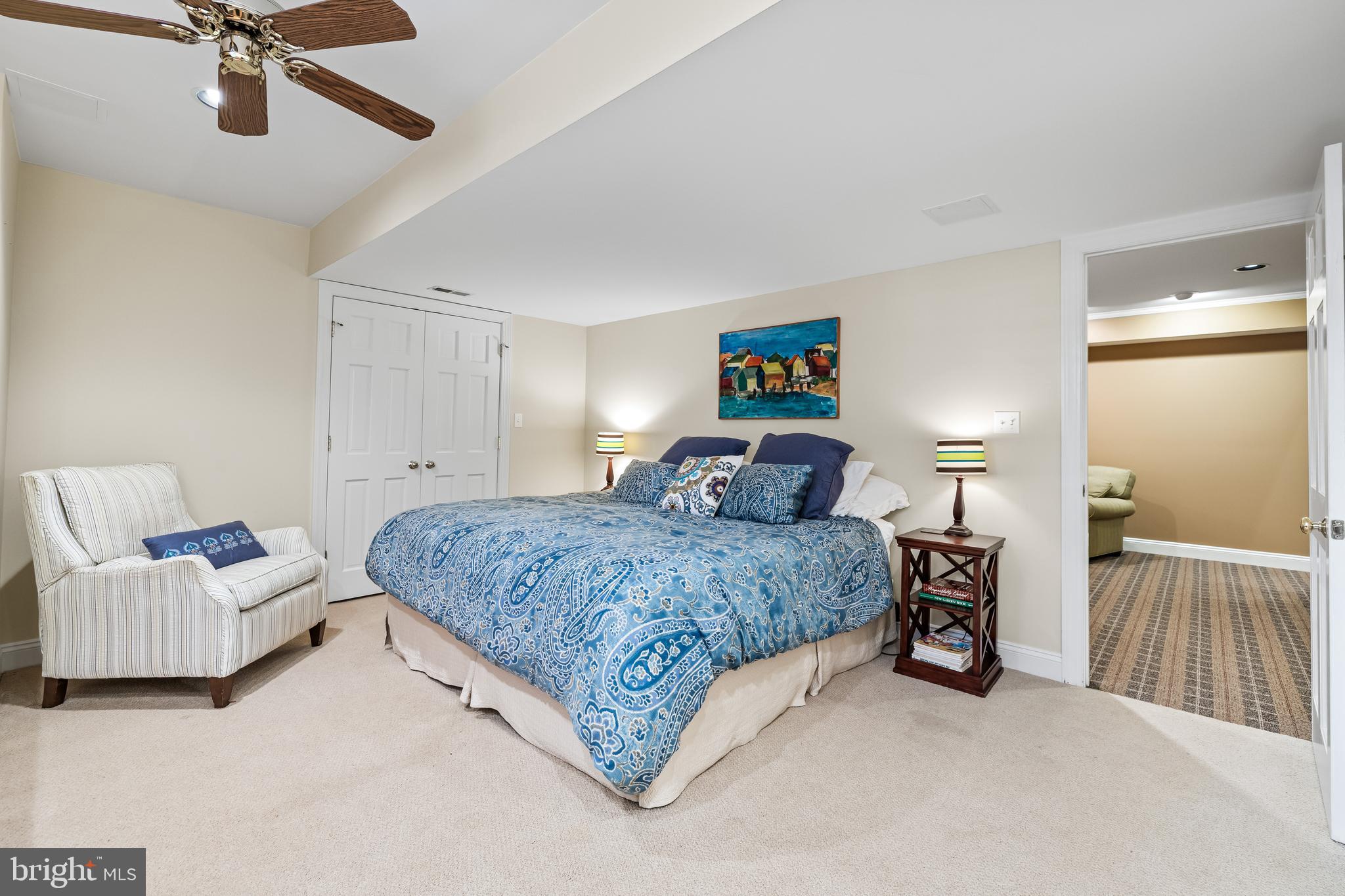 HILLSYDE HUNT - Residential