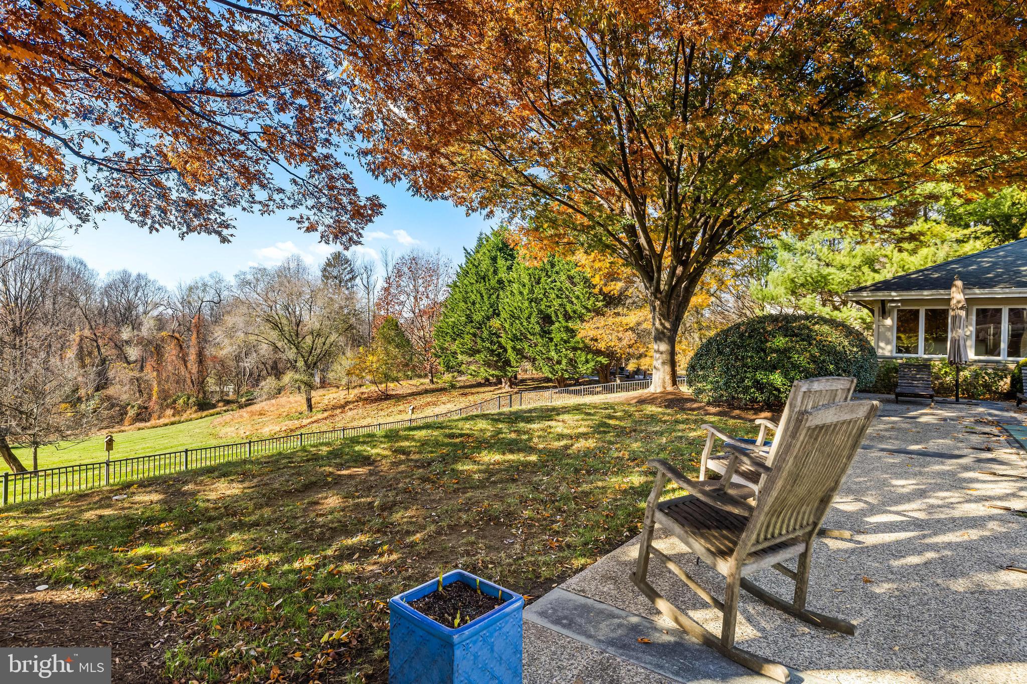 HILLSYDE HUNT - Residential