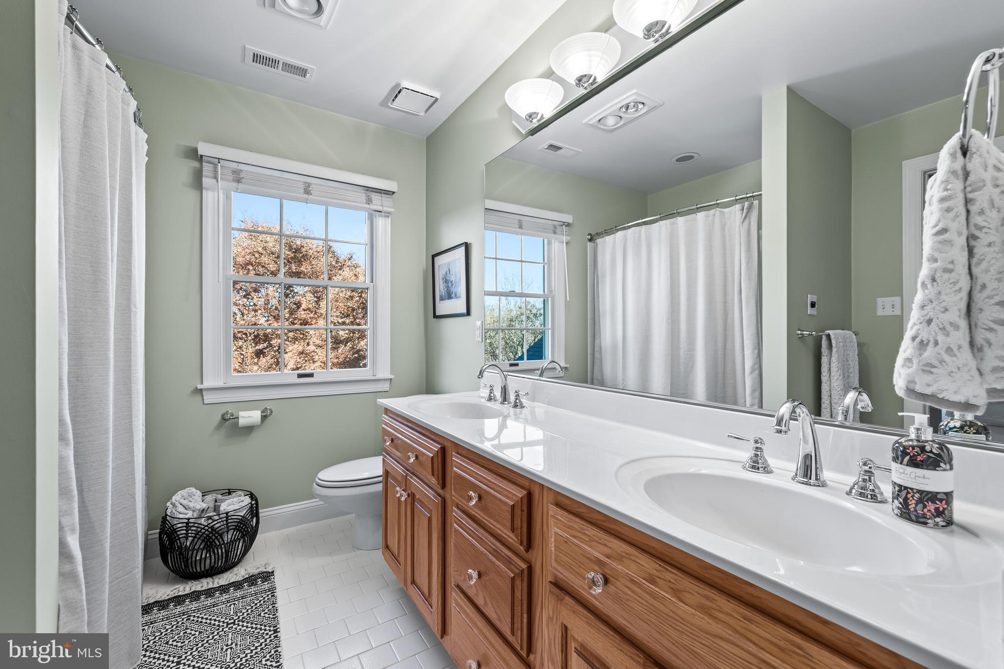 HILLSYDE HUNT - Residential