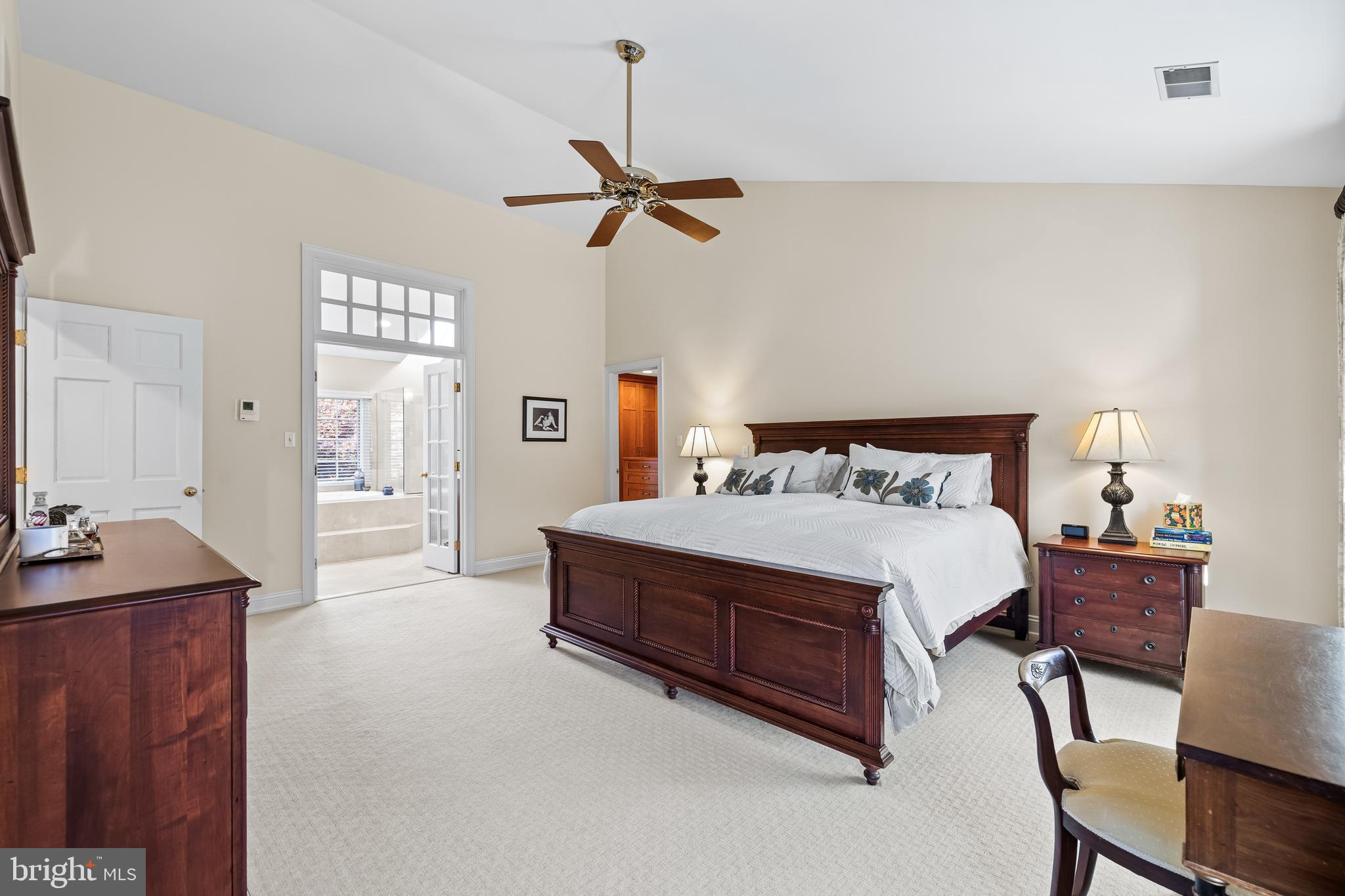 HILLSYDE HUNT - Residential