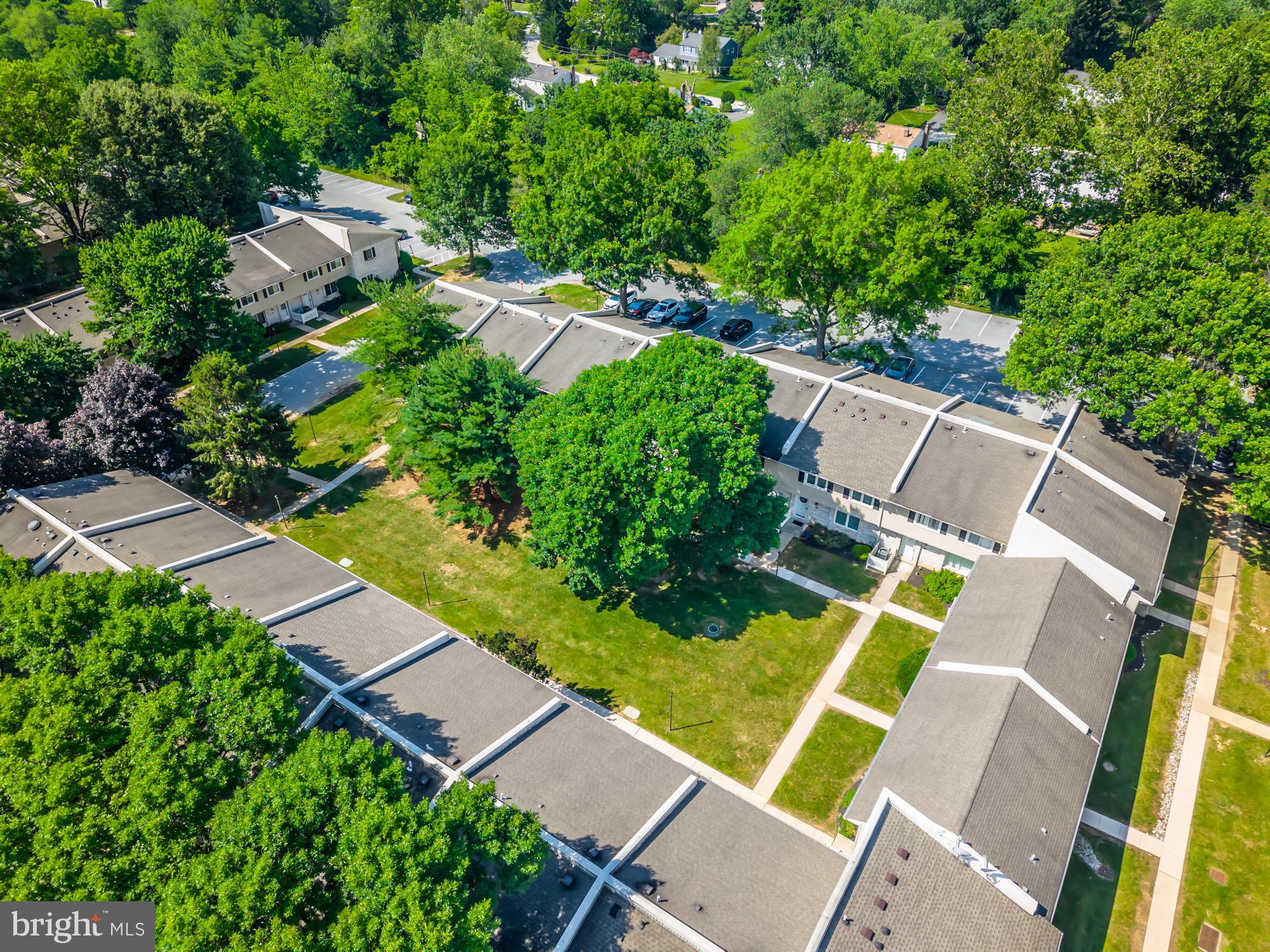 218 VILLAGE WALK 224