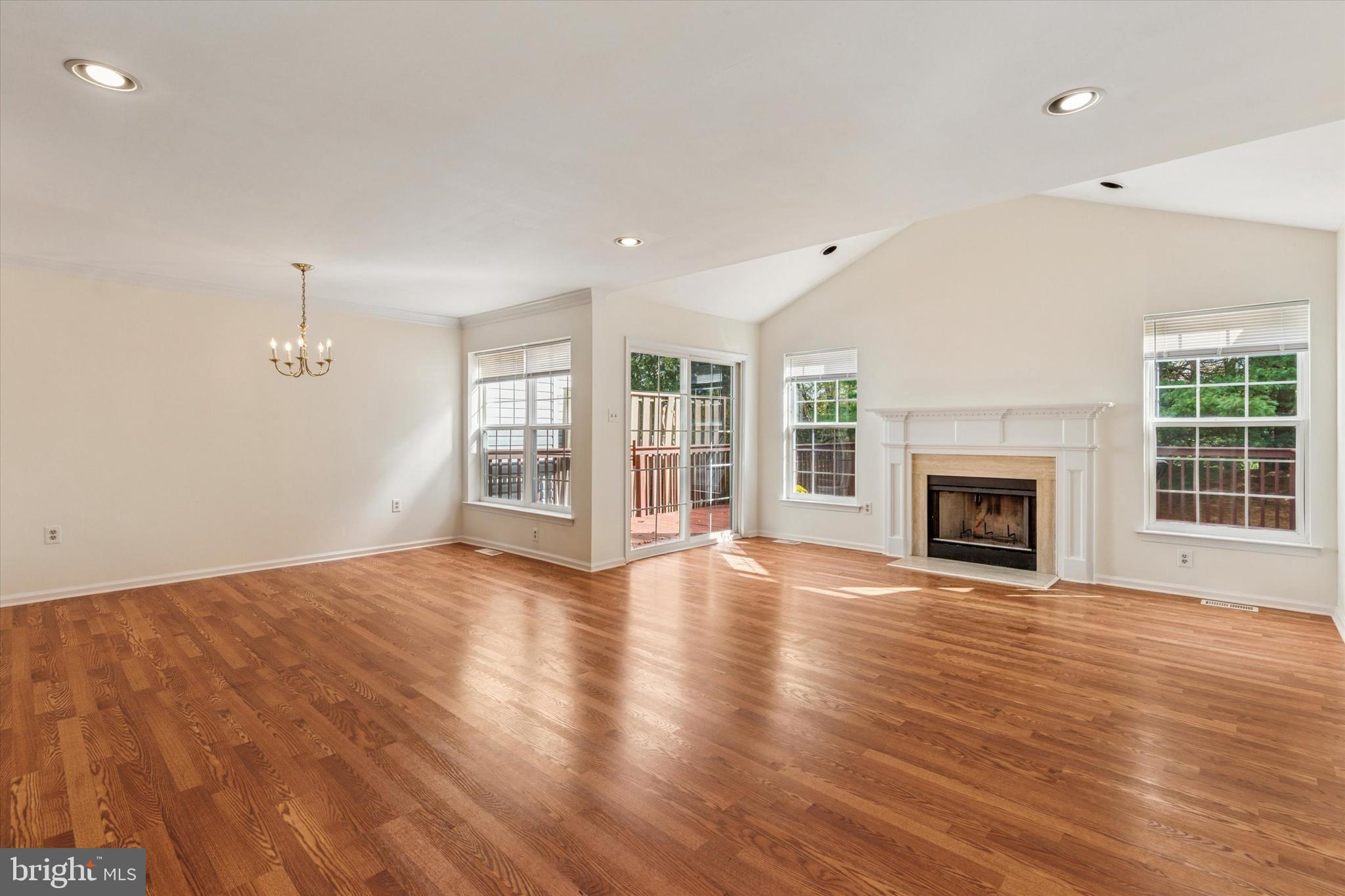 1016 GREENES WAY CIRCLE