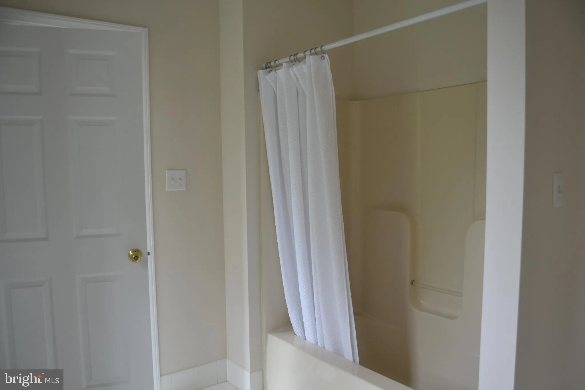 Cochranville, Pennsylvania 19330, United States, 5 Bedrooms Bedrooms, ,3 BathroomsBathrooms,Residential,Active,141980