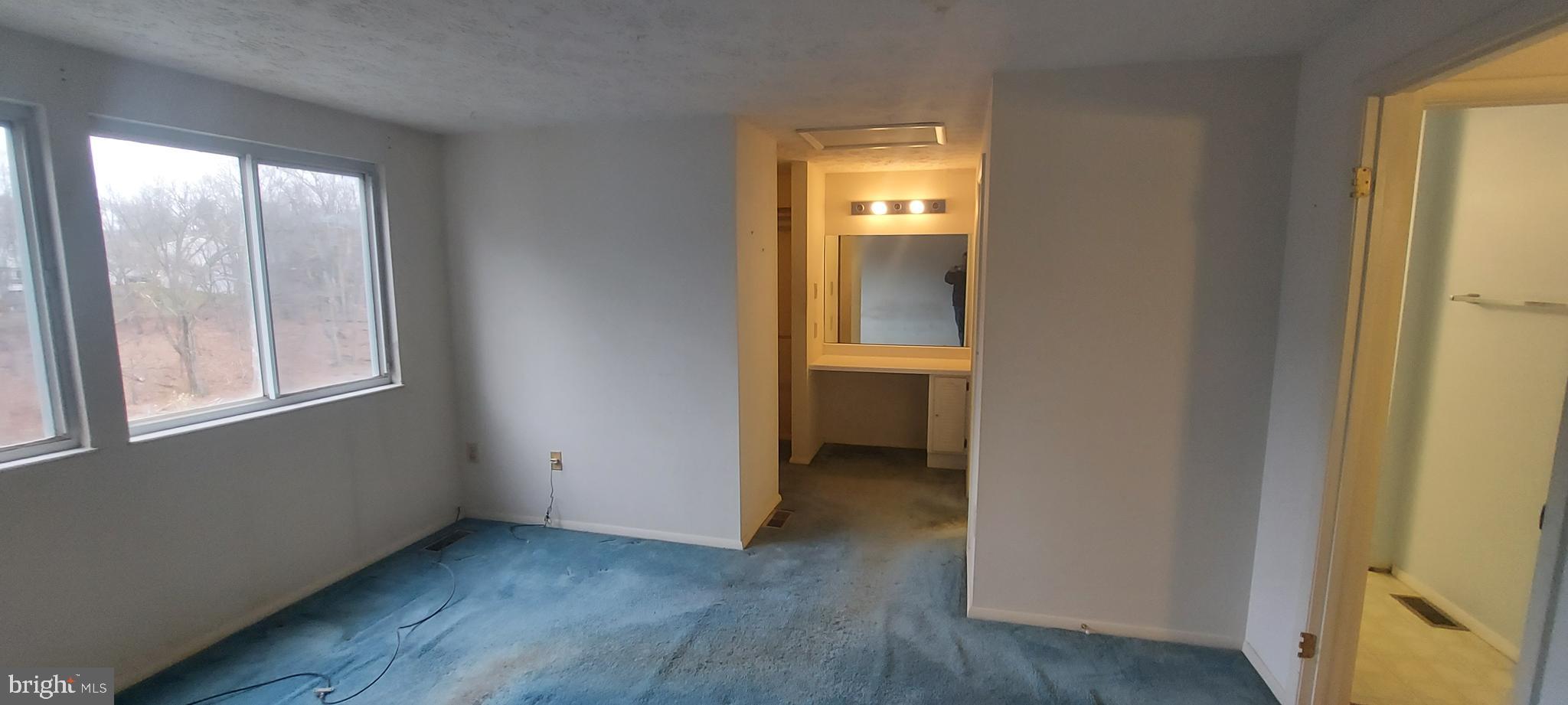 DAMASCUS VALLEY PARK - Residential