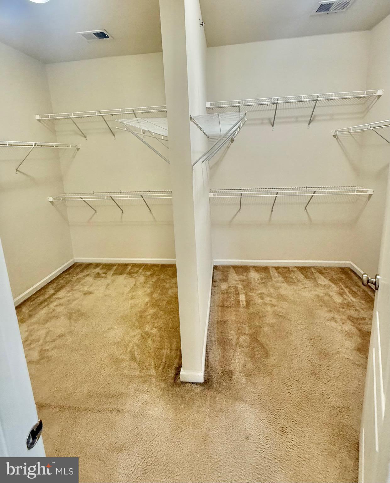 LOUDOUN VALLEY BUCKINGHAM - Residential Lease