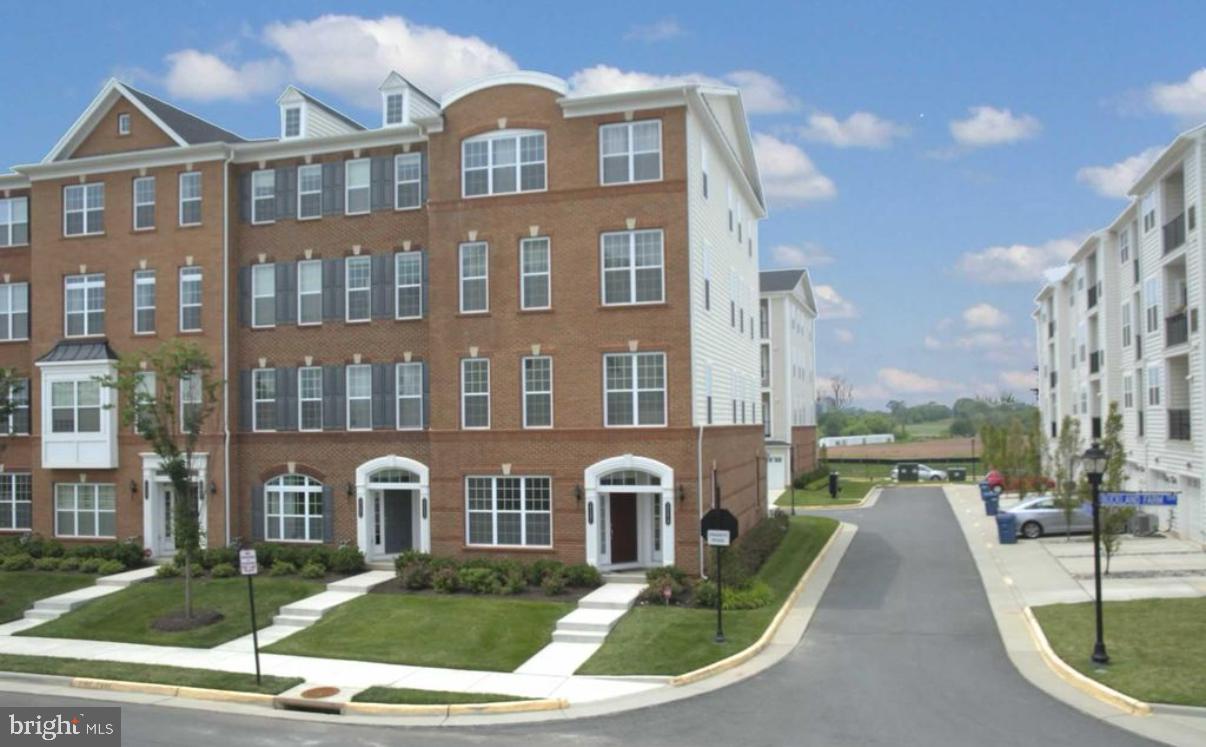 LOUDOUN VALLEY BUCKINGHAM - Residential Lease