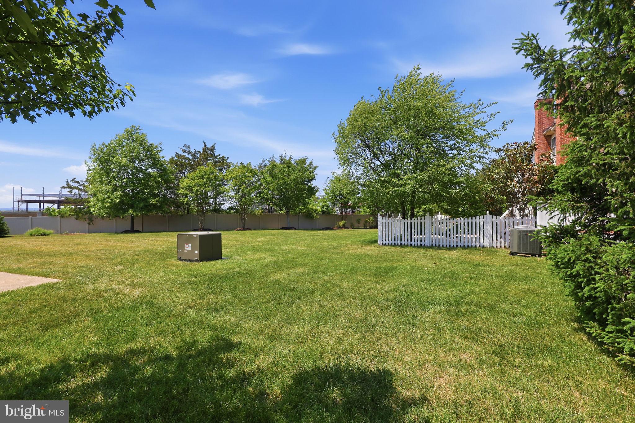 BELMONT LAND BAY - Residential