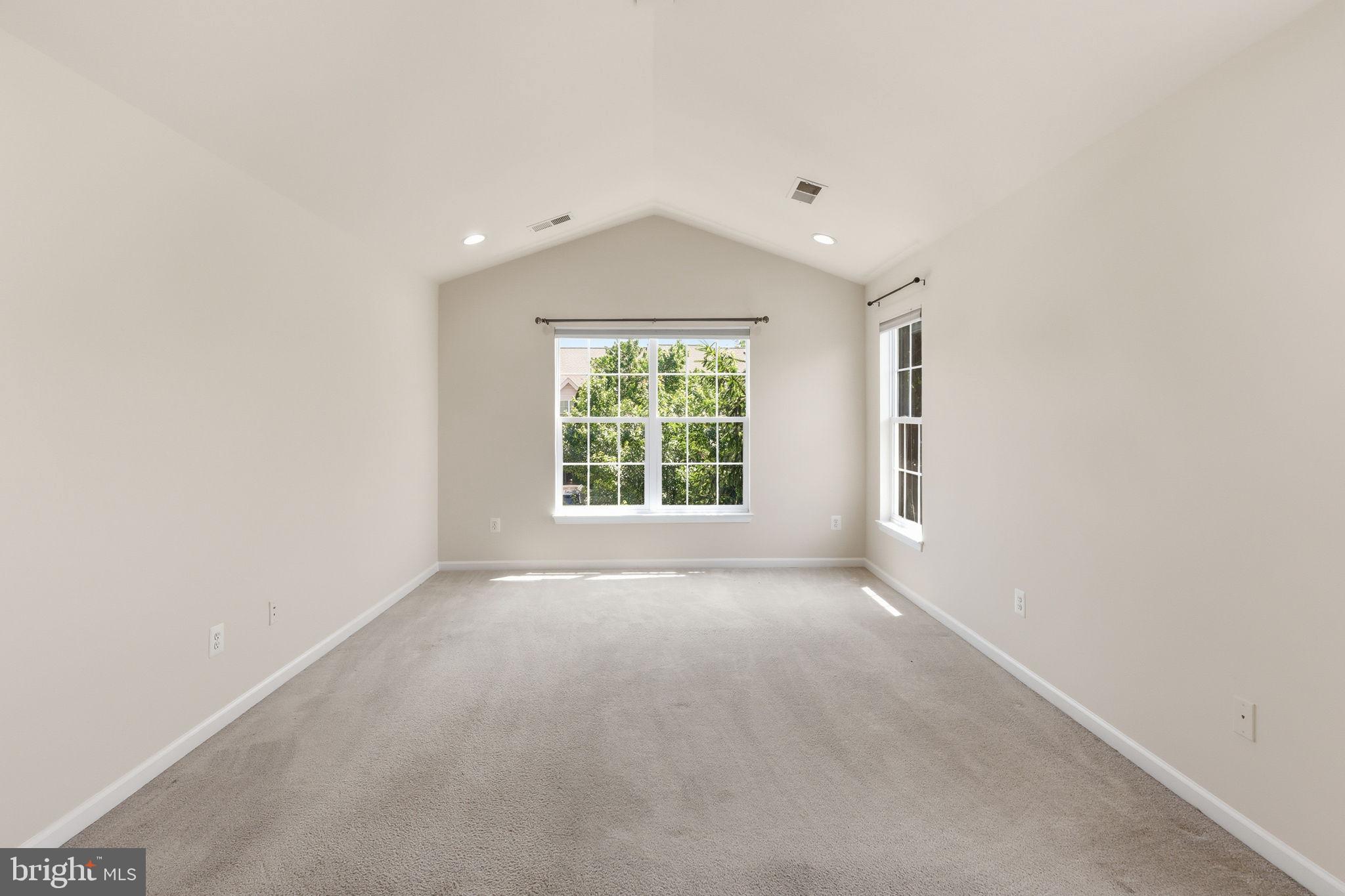 BELMONT LAND BAY - Residential