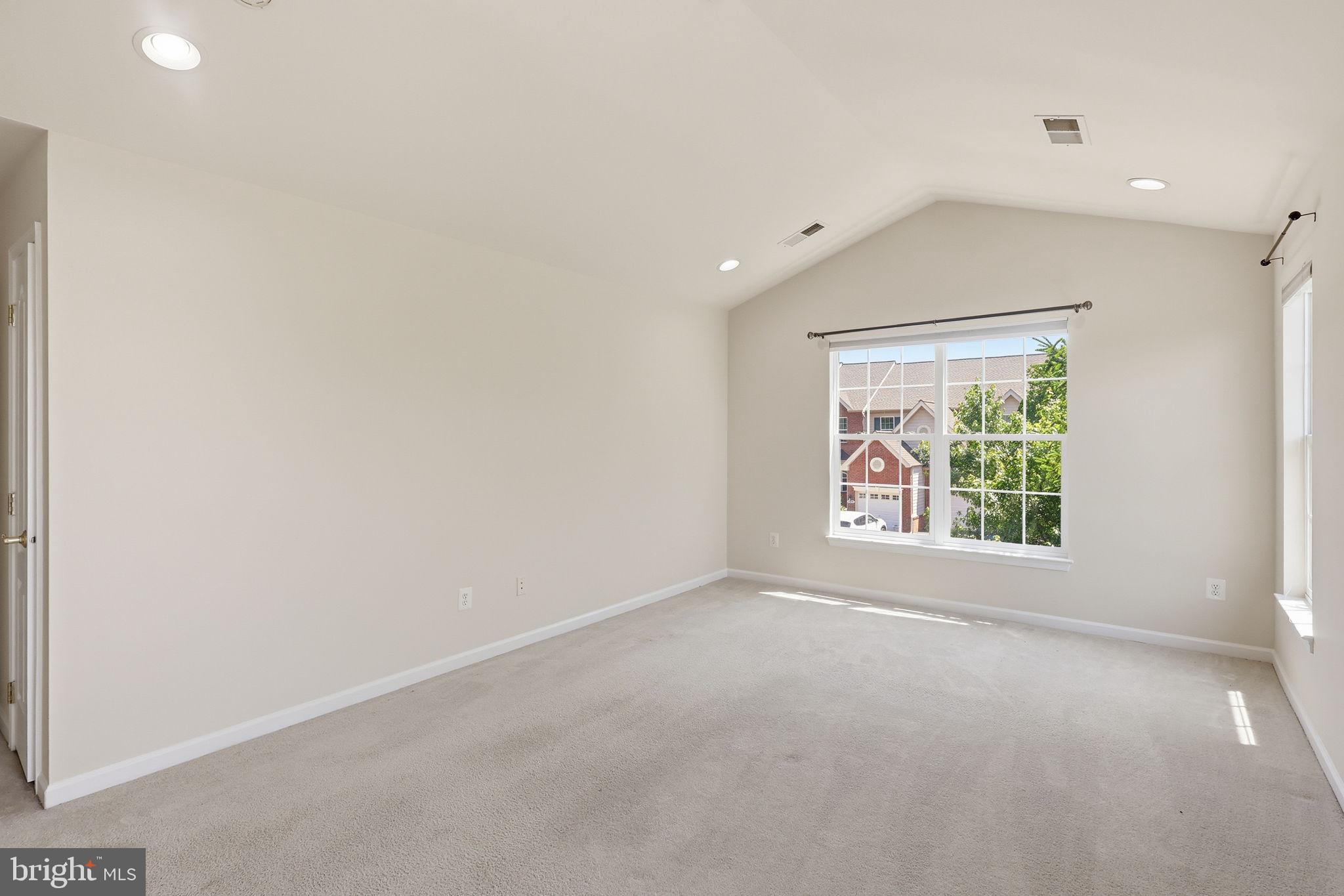 BELMONT LAND BAY - Residential