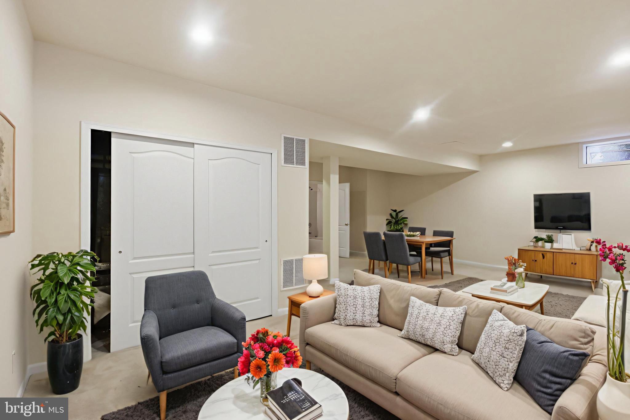 BELMONT LAND BAY - Residential