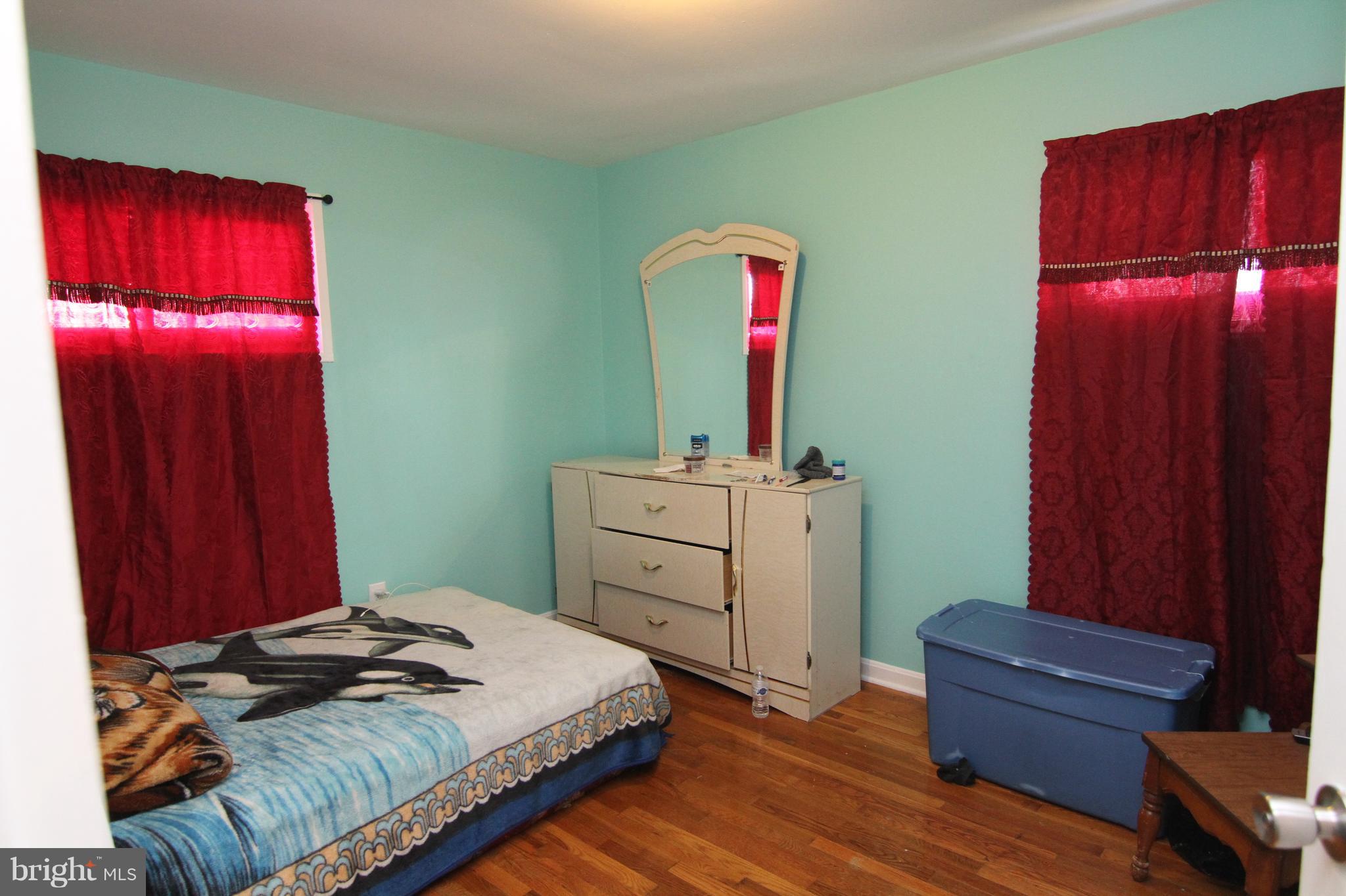 NORTH FORESTVILLE - Residential