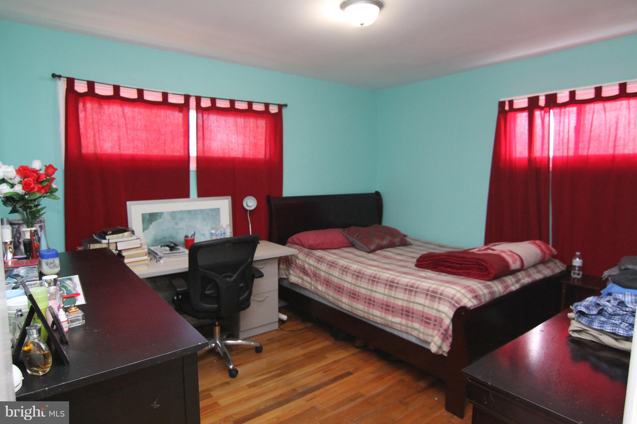 NORTH FORESTVILLE - Residential