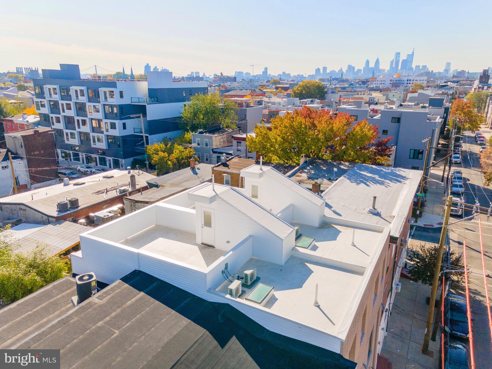 EAST KENSINGTON - Residential