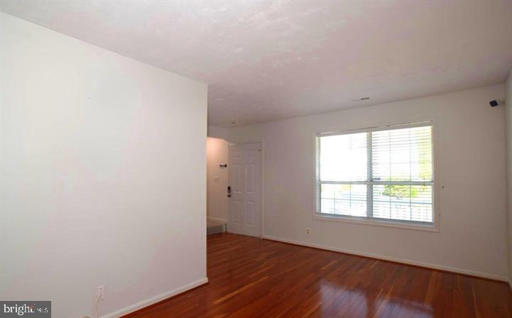 STAFFORD MEADOWS - Residential