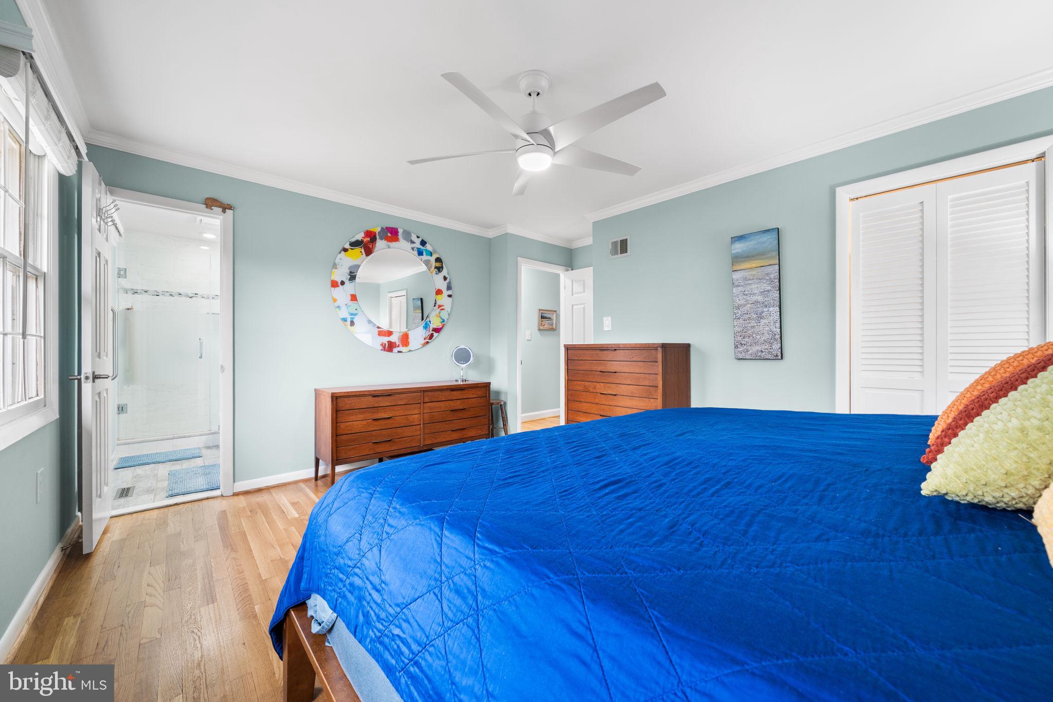 MANOR LAKE - Residential