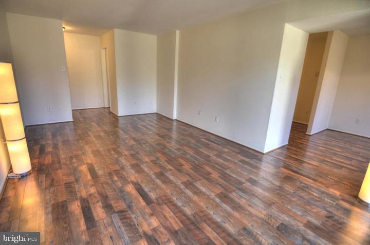 RESTON - Residential Lease