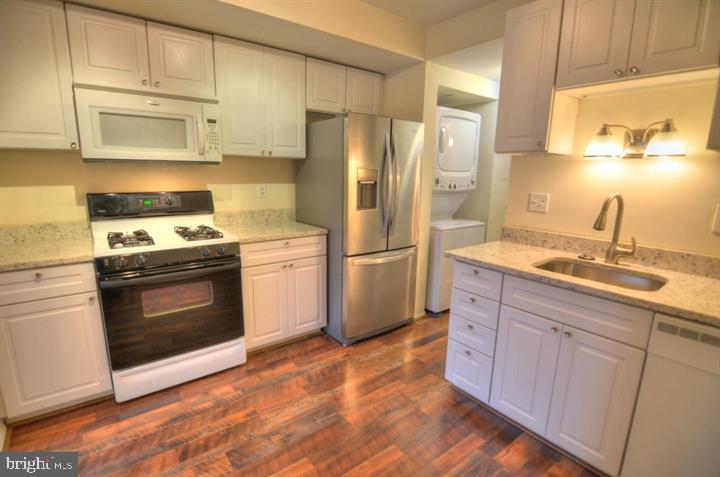 RESTON - Residential Lease