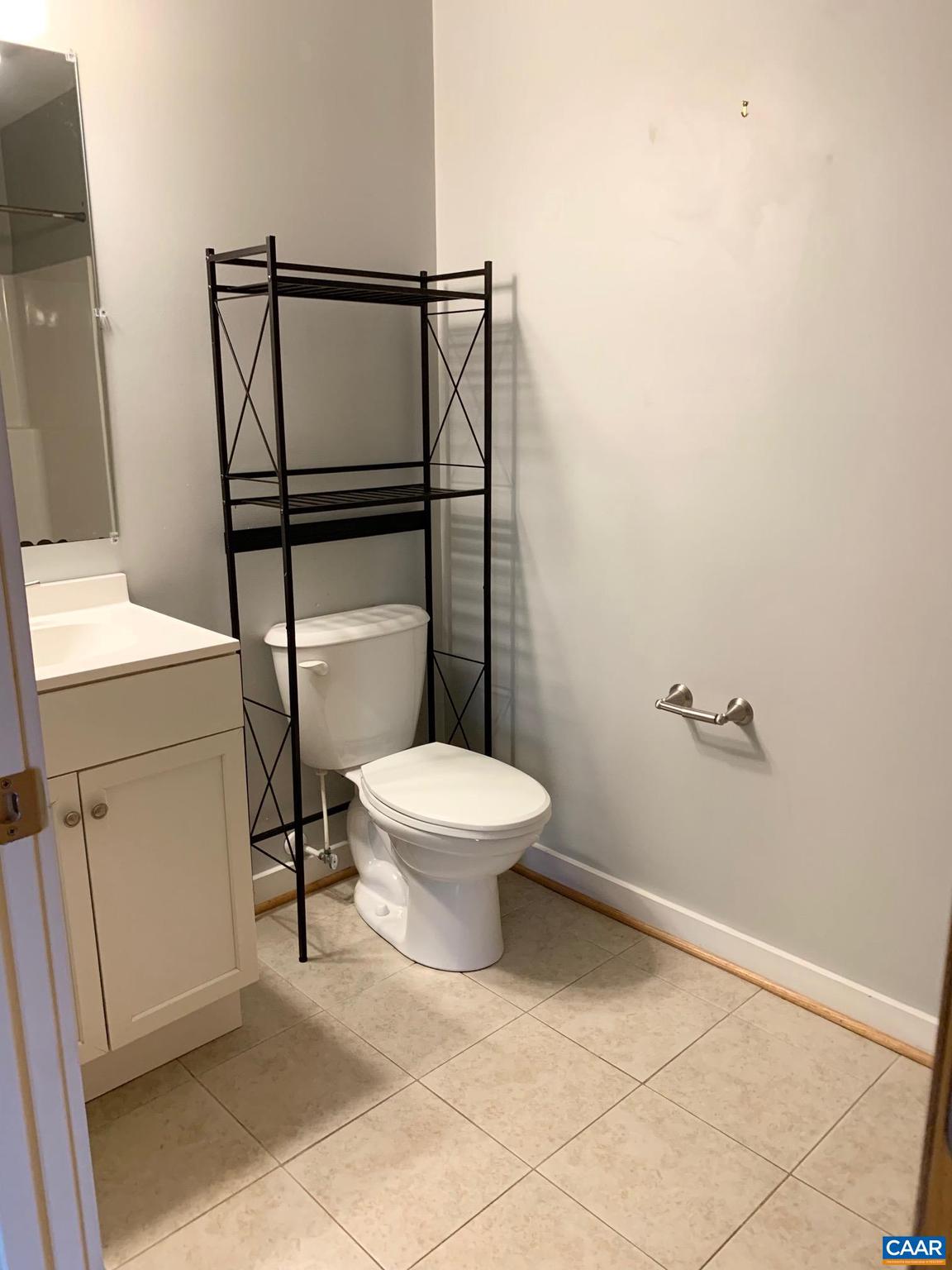 LINDEN TOWN LOFTS - Residential Lease