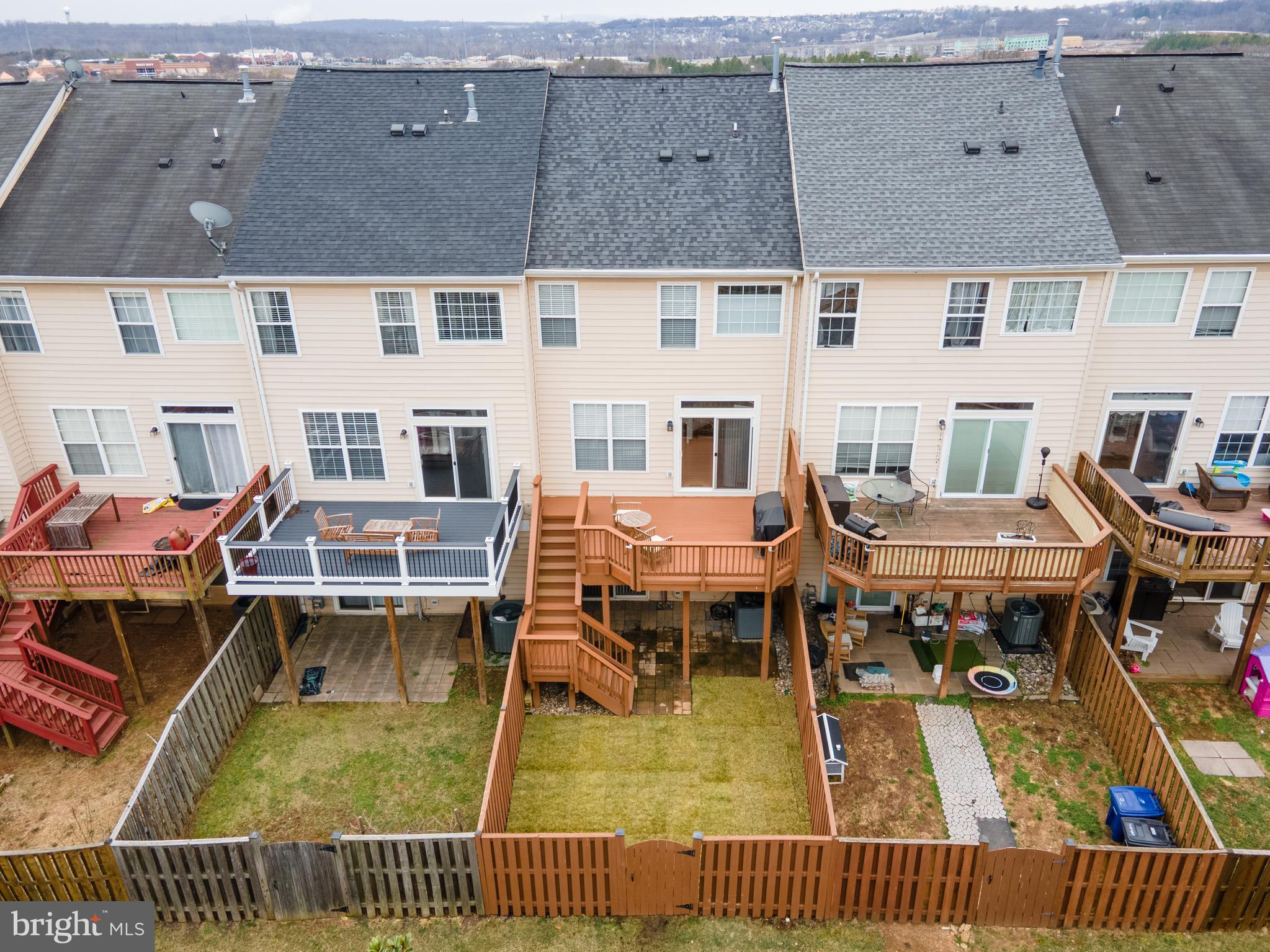 POTOMAC STATION - Residential