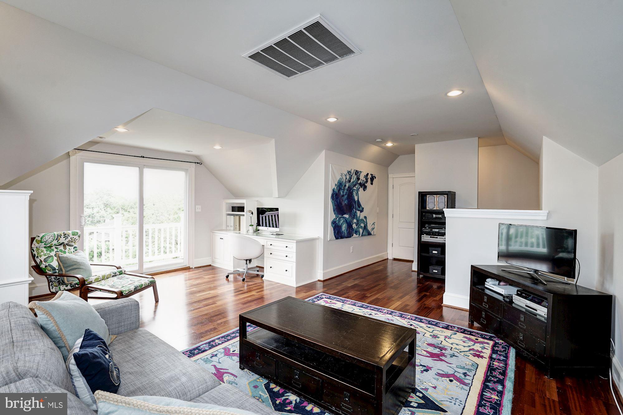 CHERRYDALE - Residential