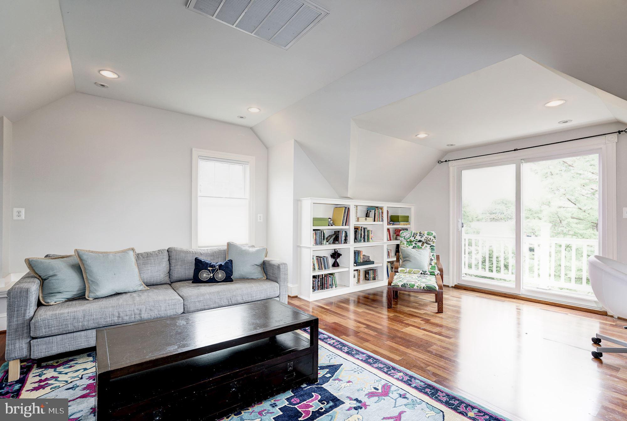 CHERRYDALE - Residential