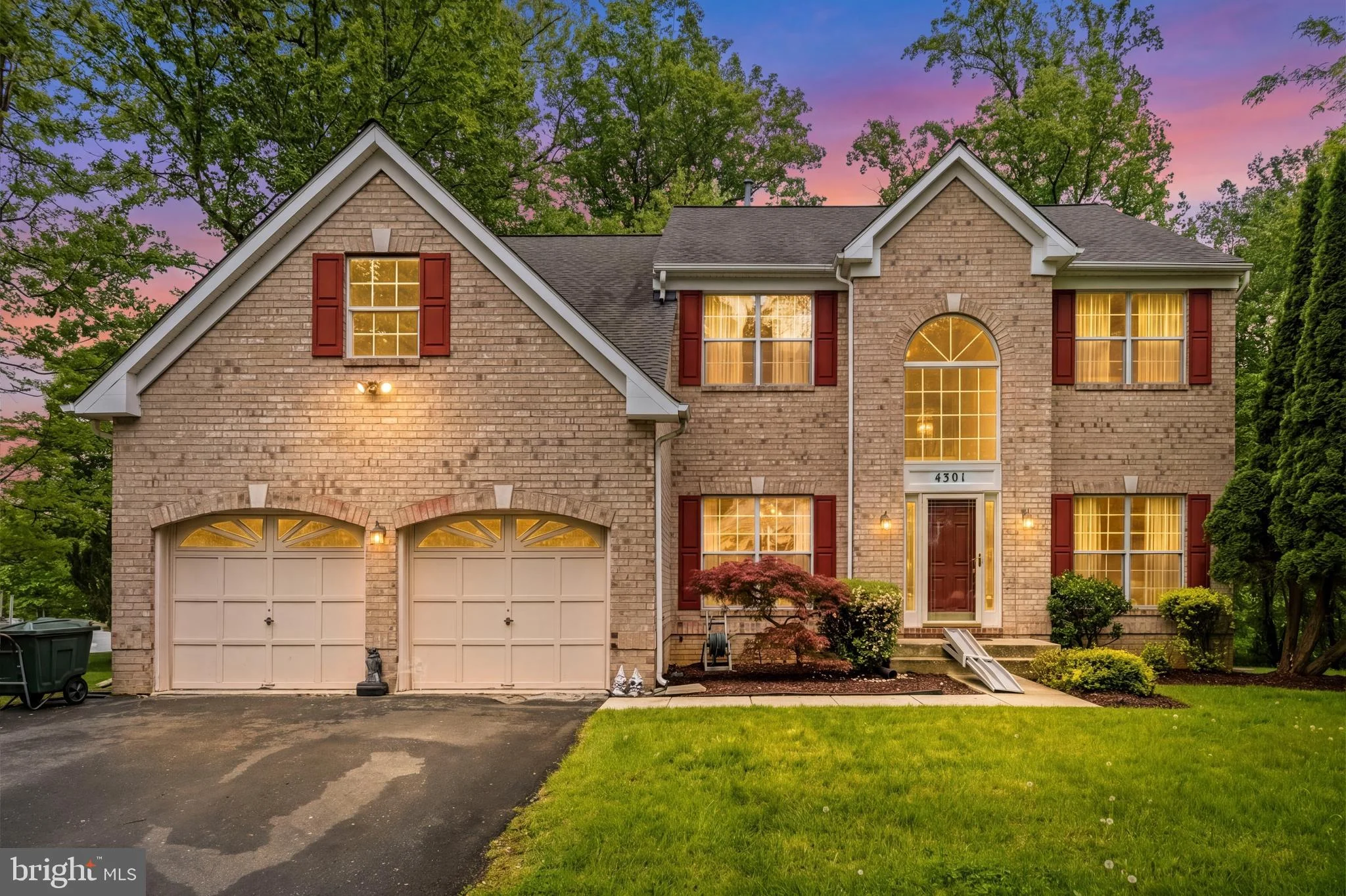 4301 Hickory Leaf Court