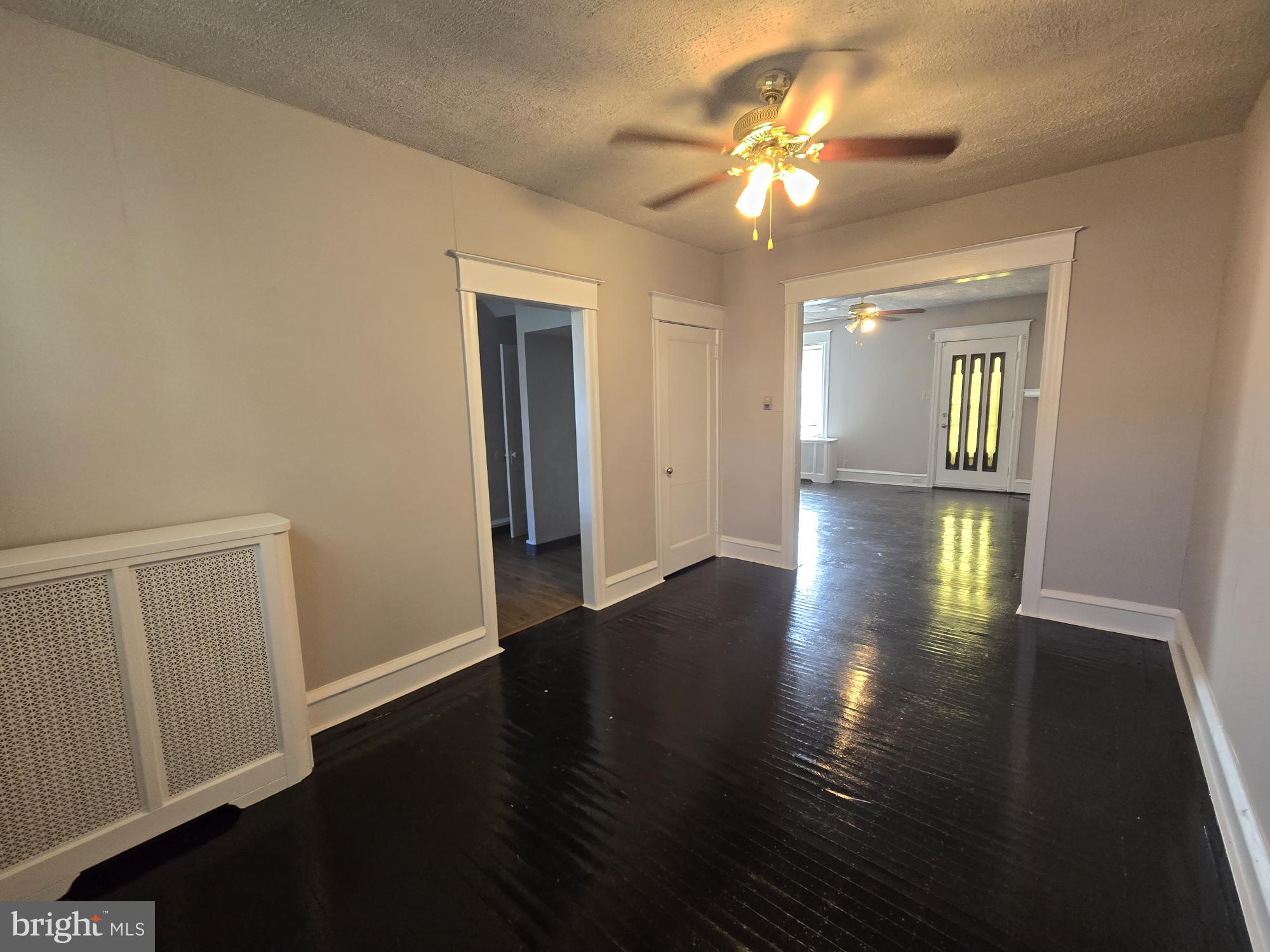 EAST OAK LANE - Residential Lease