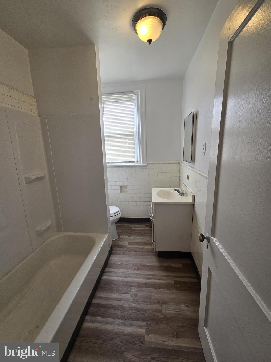 EAST OAK LANE - Residential Lease