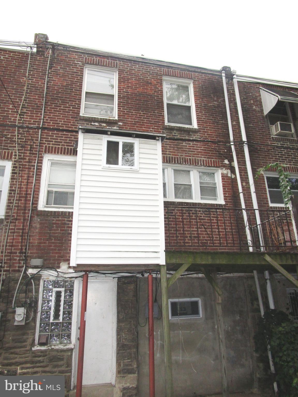 EAST OAK LANE - Residential Lease