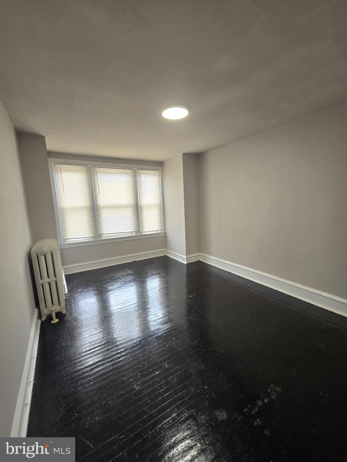 EAST OAK LANE - Residential Lease