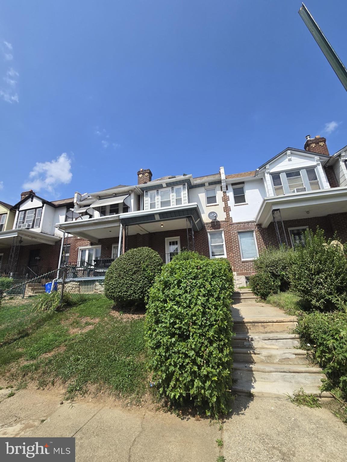 EAST OAK LANE - Residential Lease