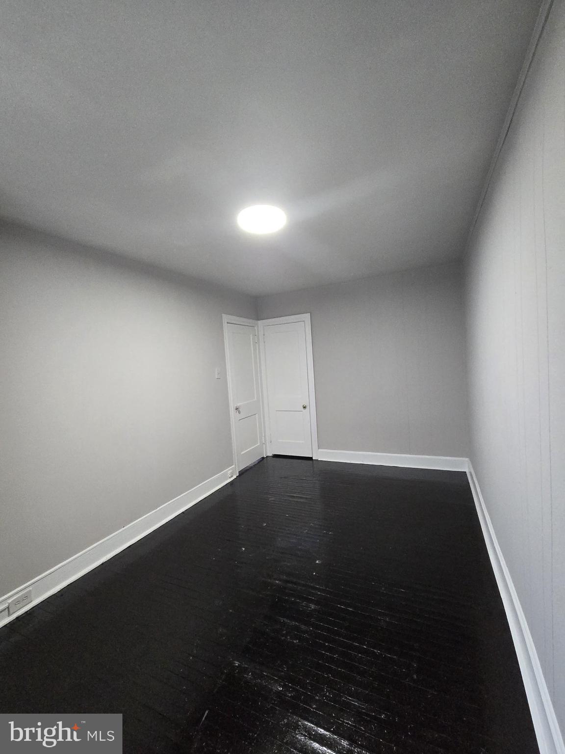 EAST OAK LANE - Residential Lease