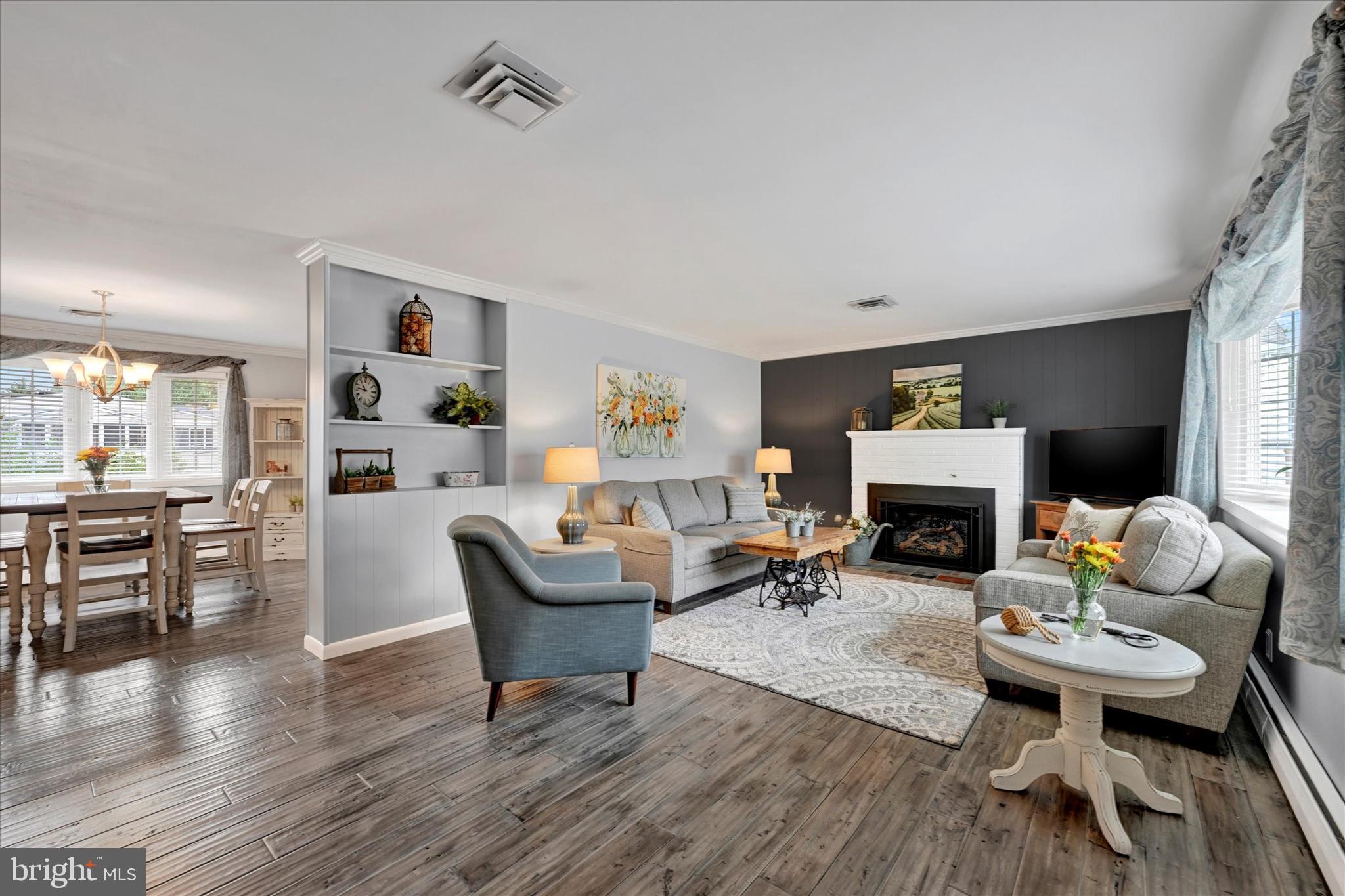 2112 SUBURBAN GREENS