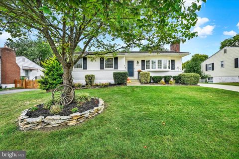 2112 SUBURBAN GREENS LUTHERVILLE TIMONIUM MD 21093