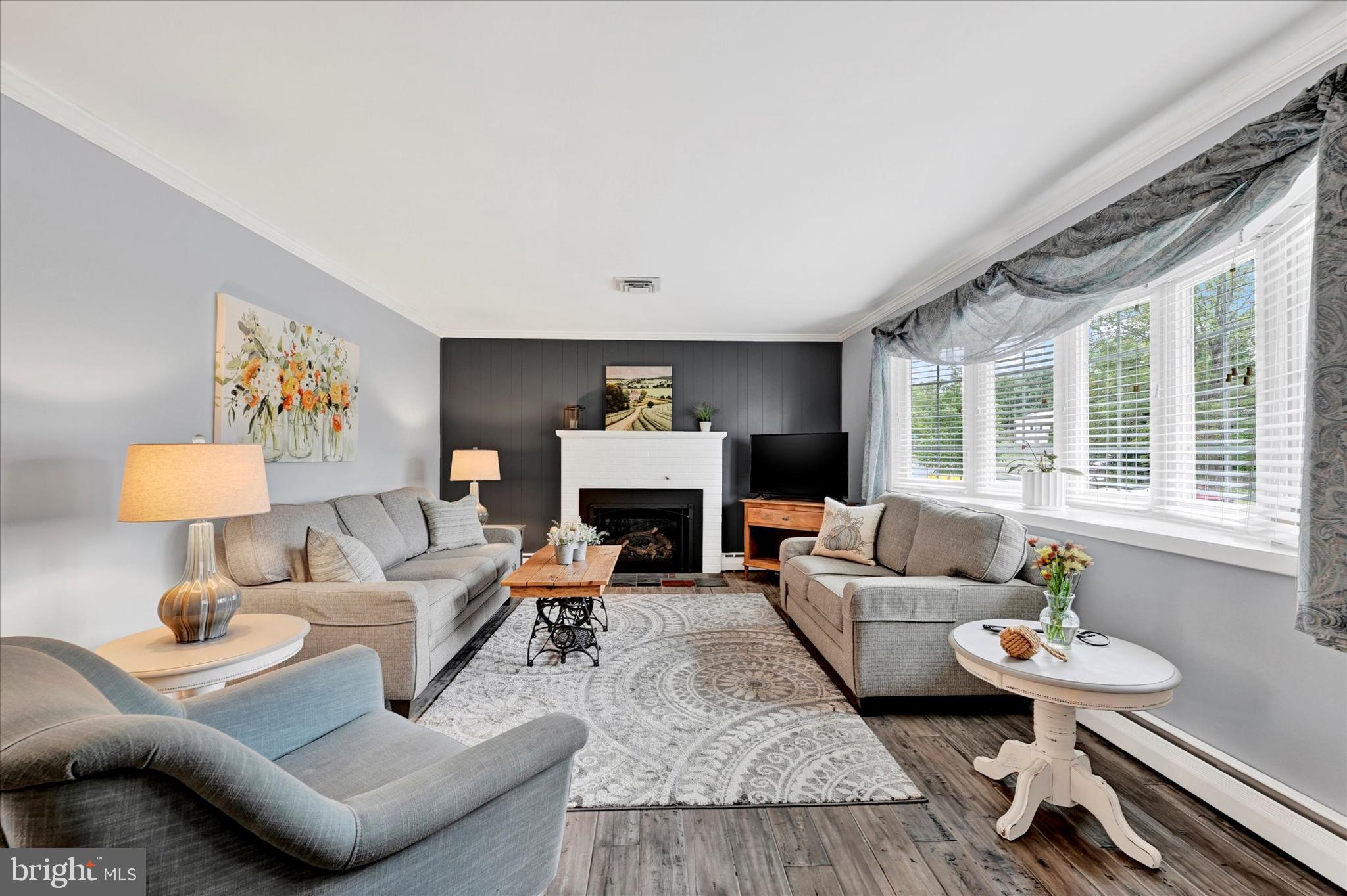 2112 SUBURBAN GREENS