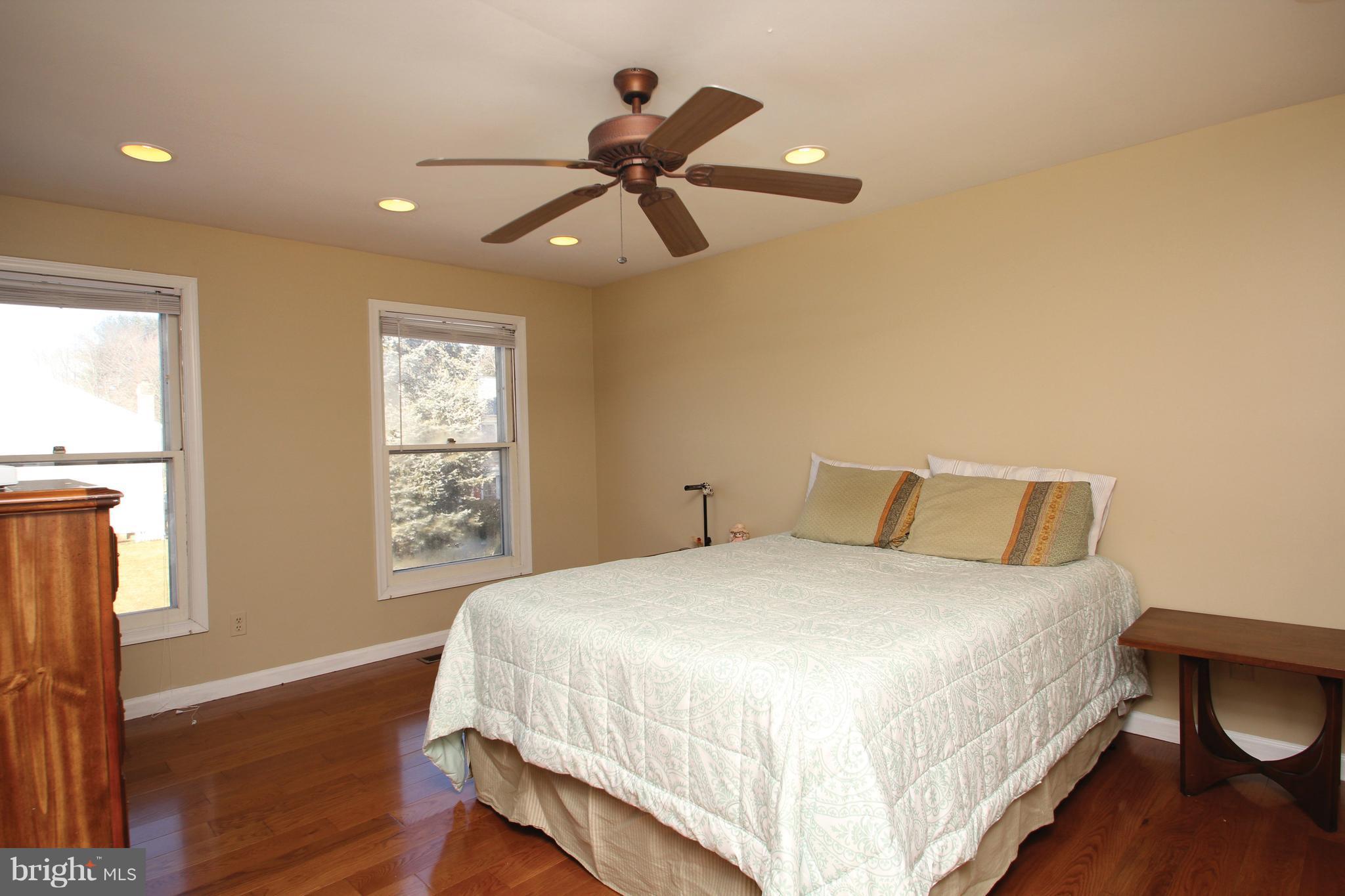 MILL CREEK SOUTH - Residential