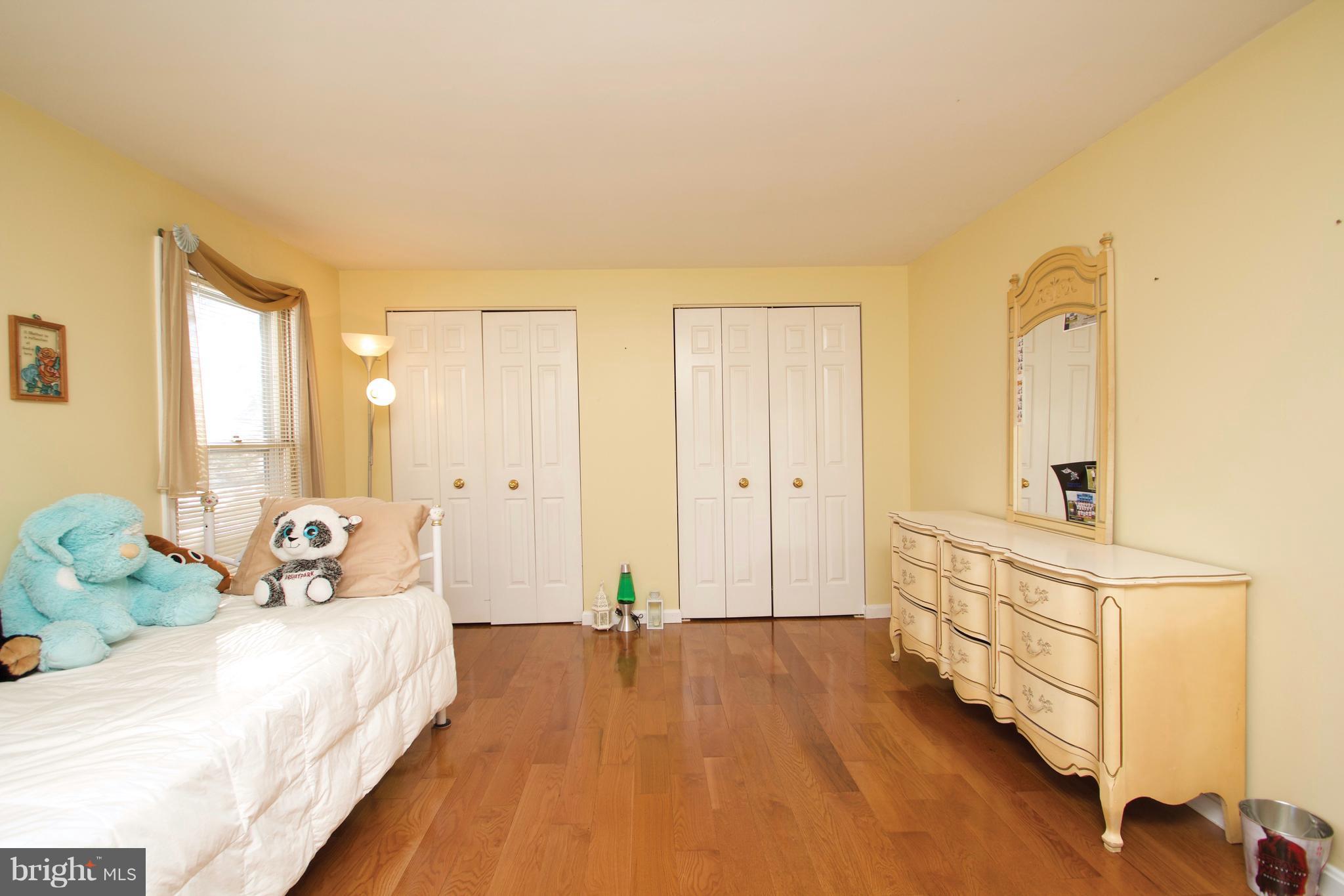 MILL CREEK SOUTH - Residential