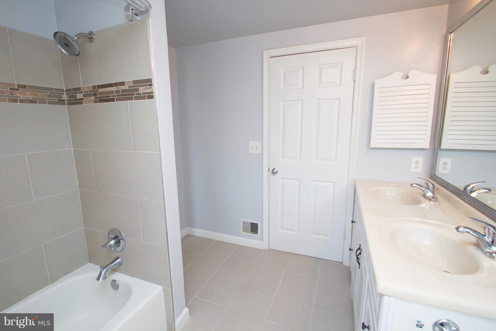 MILL CREEK SOUTH - Residential