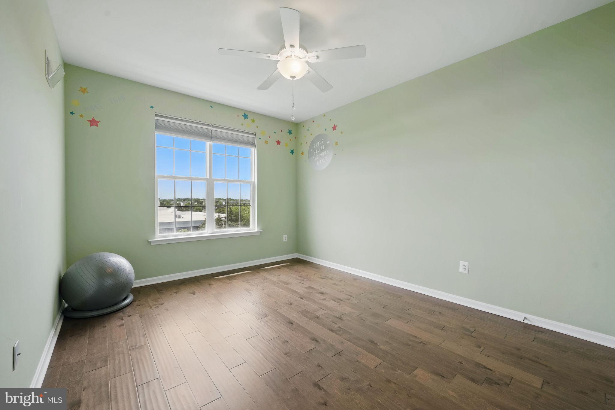 RESIDENCES AT DULLES PRK - Residential