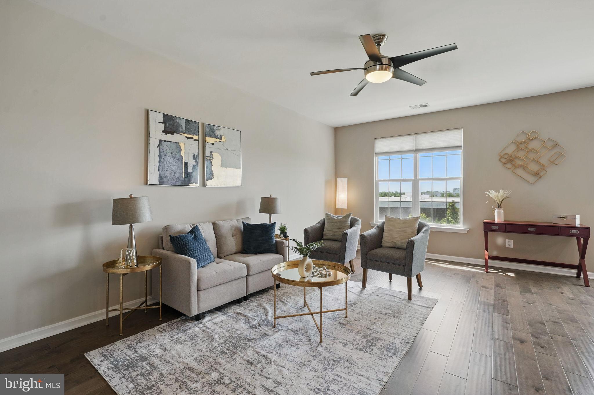 RESIDENCES AT DULLES PRK - Residential