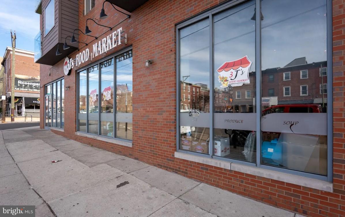 FISHTOWN - Residential Lease