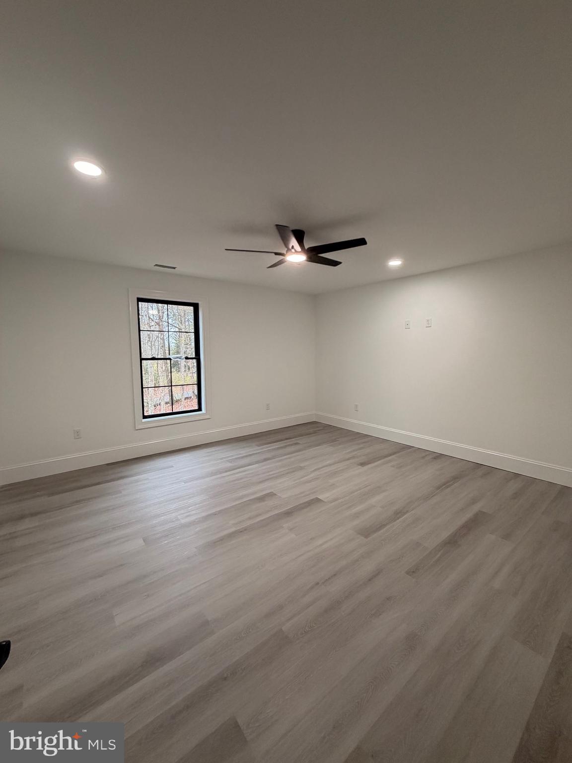 BAY OAKS - Residential