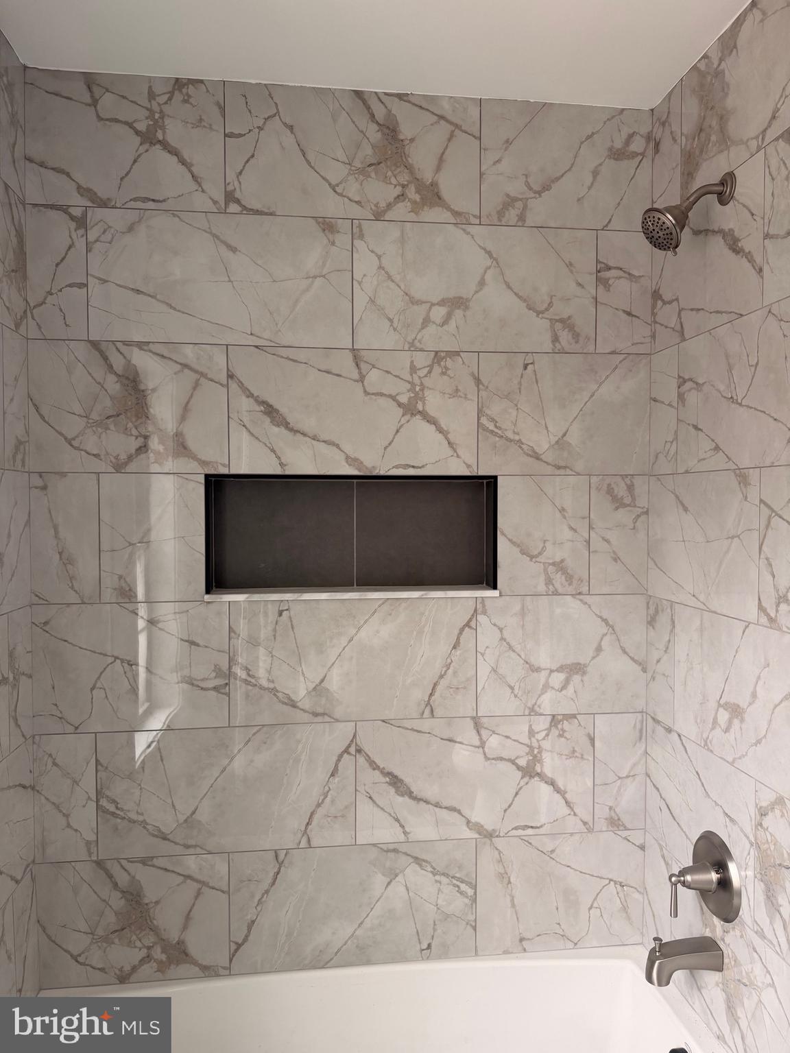 BAY OAKS - Residential