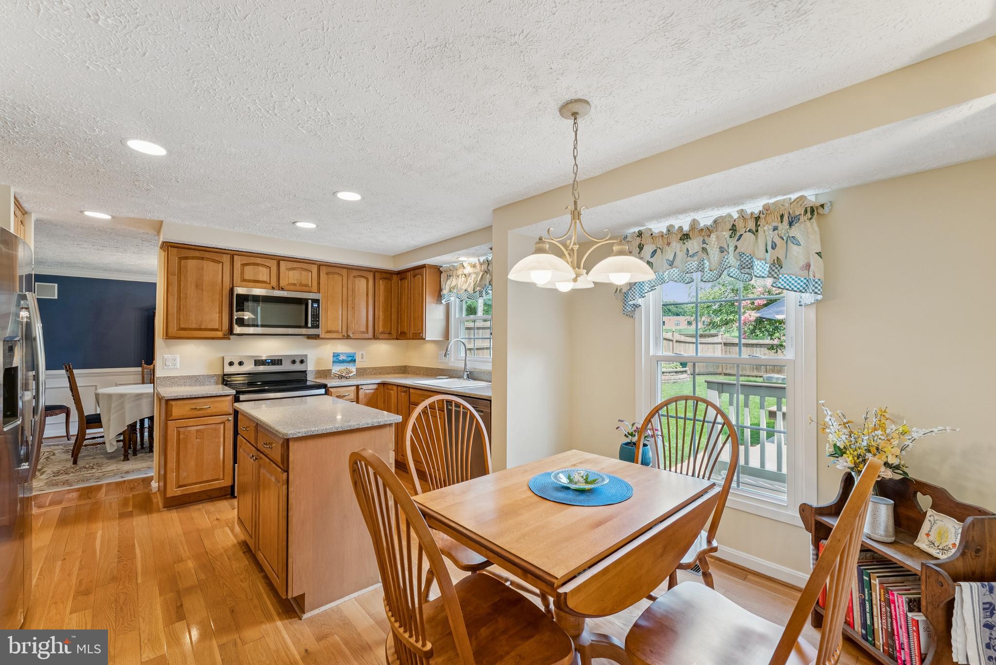 15395 AUTUMN LANE